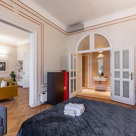 Appartement Exclusive & Stylish In The Heart Of *