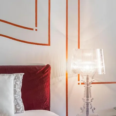 Exclusive & Stylish In The Heart Of * Budapest