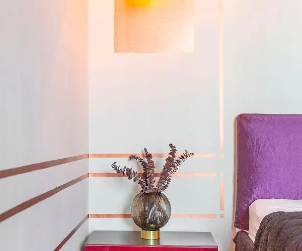 Exclusive & Stylish In The Heart Of Apartment *