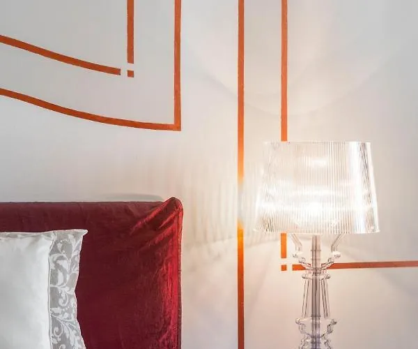 Exclusive & Stylish In The Heart Of * Budapest